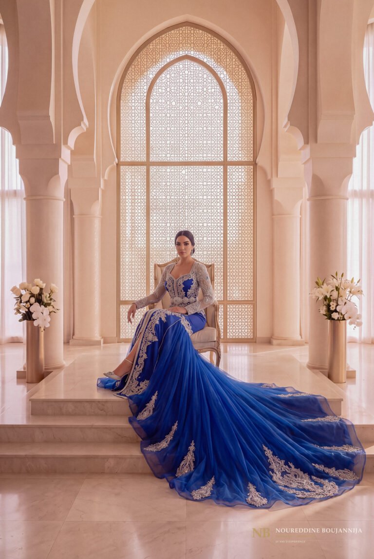 Caftan Bleu Électrique — vue principale