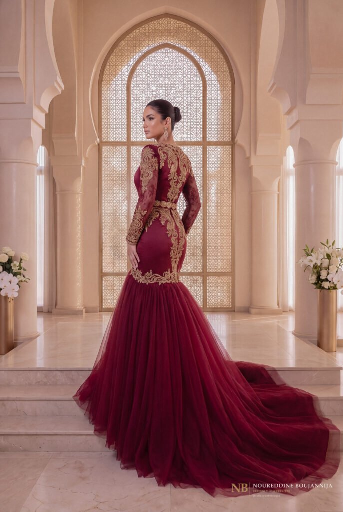 Caftan Bordeaux Sculptural — vue principale