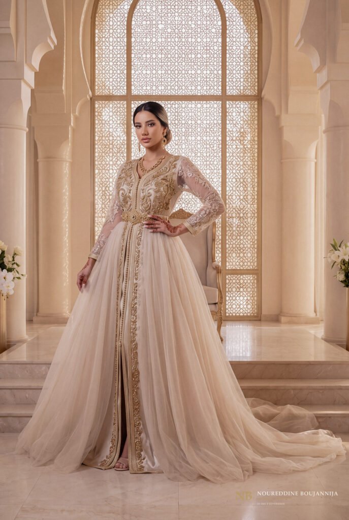 Caftan Ivoire Col Brodé — vue principale