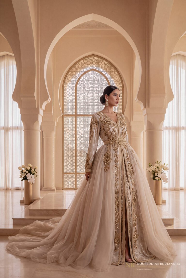 Caftan Ivoire Col V Doré — vue principale