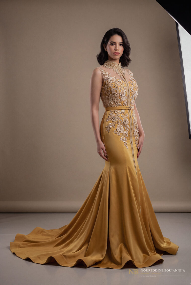 Caftan sirène ocre doré Col Précieux – vue principale