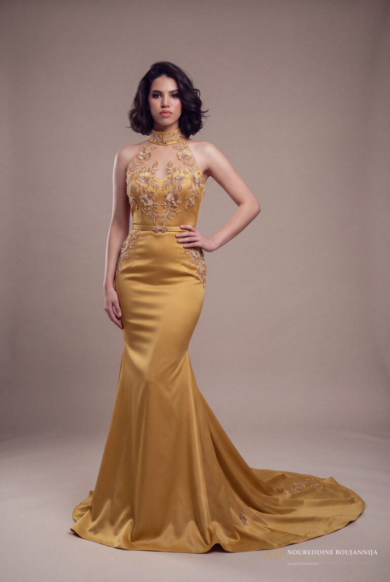 Caftan sirène ocre doré Floraison – vue trois-quarts