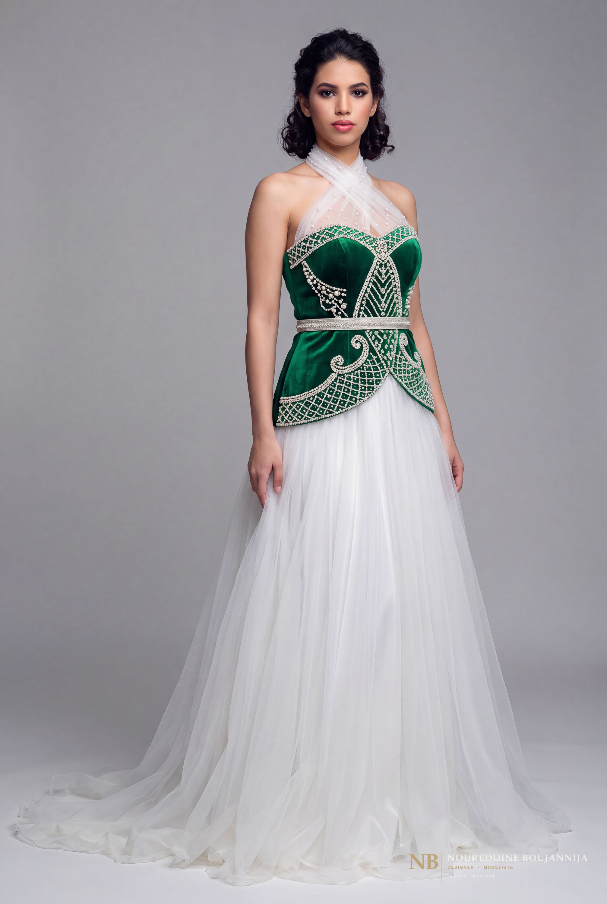 Robe caftan vert émeraude Croisée Royale – vue principale