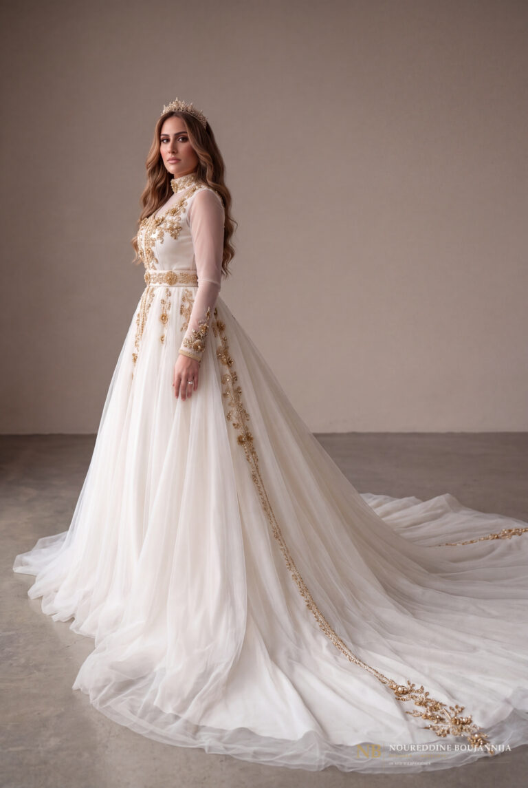 Caftan de mariée ivoire Reine d’Or – vue trois-quarts