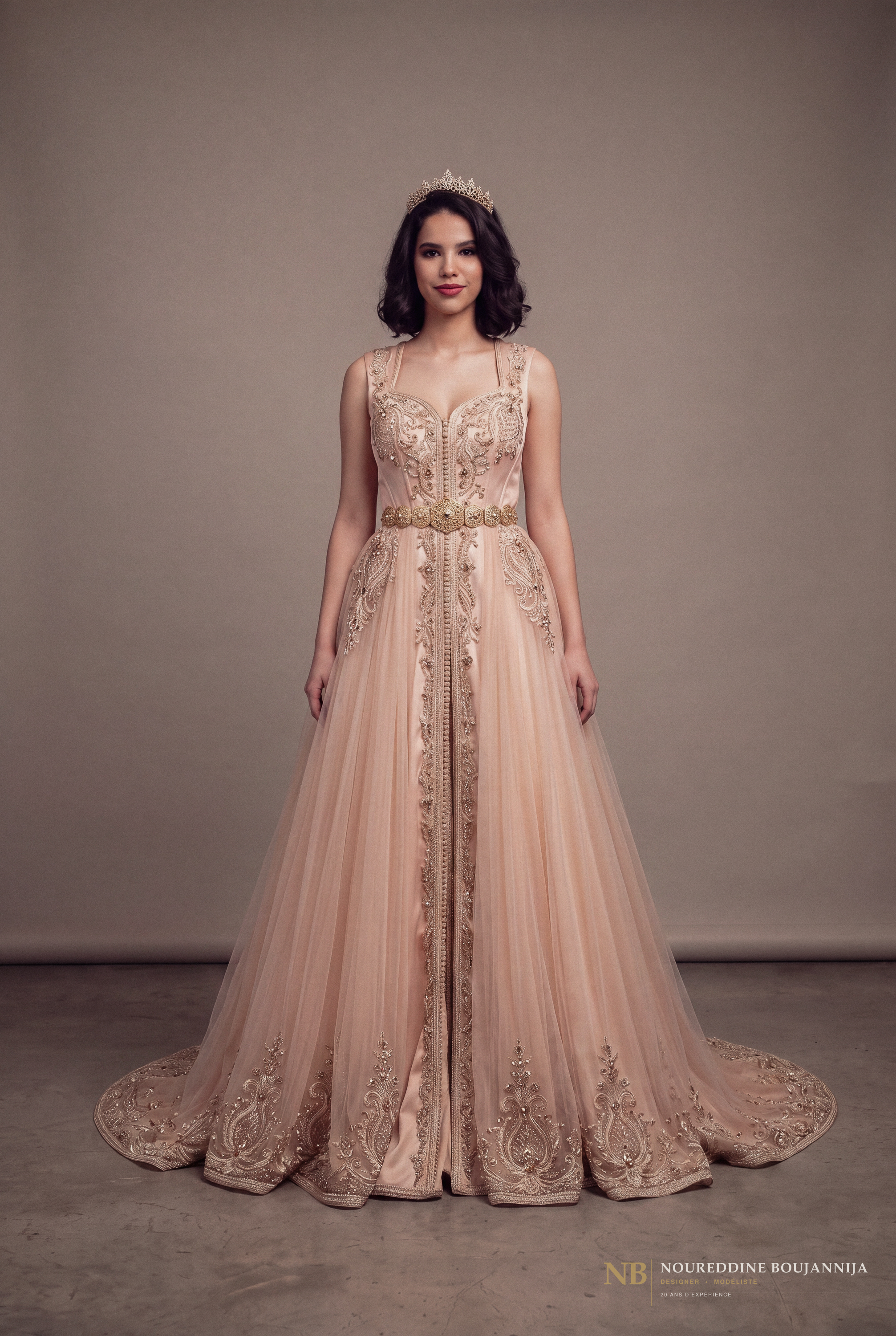 Caftan rose champagne à bretelles Orfèvre