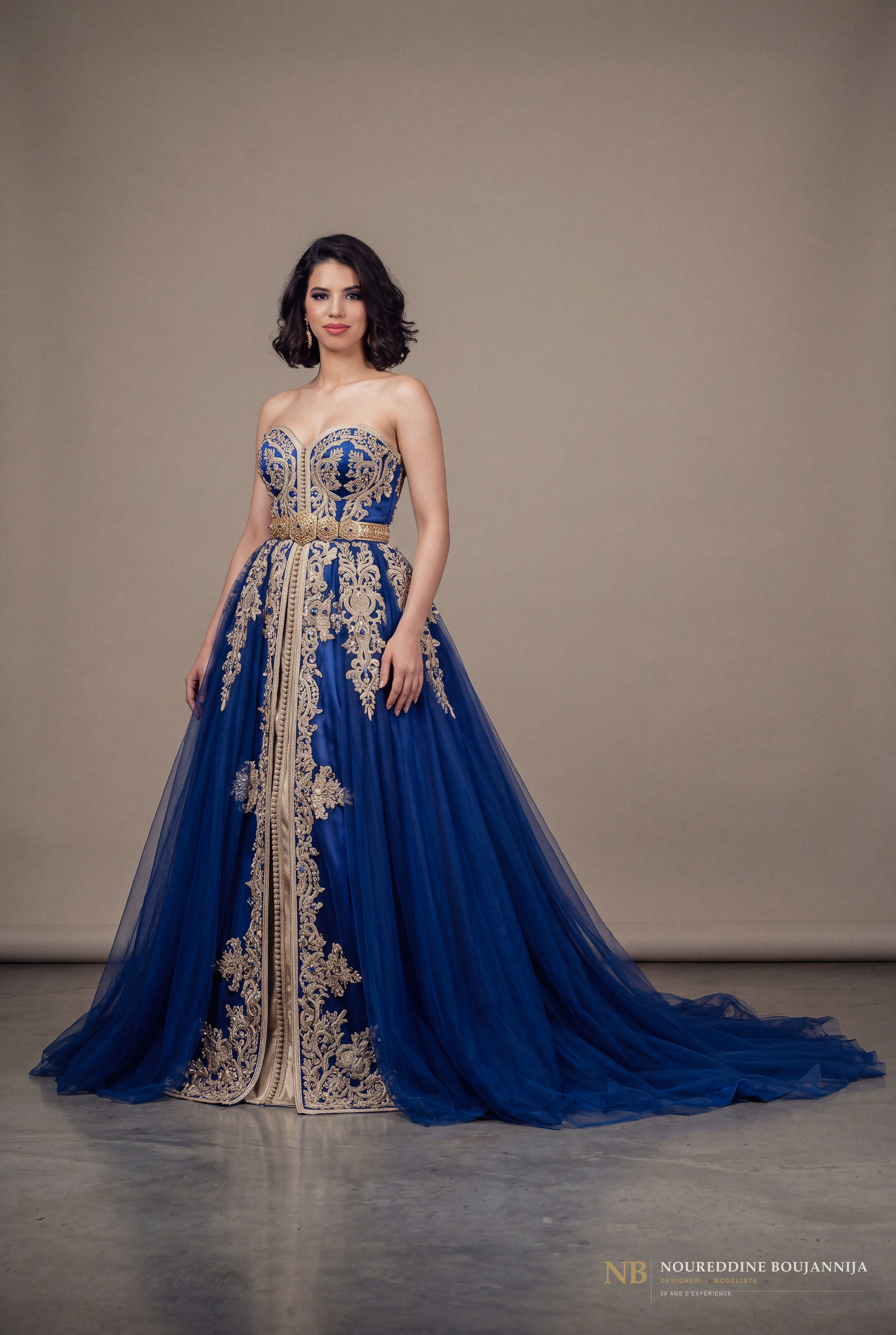 Caftan bustier bleu royal Panneau d’Or