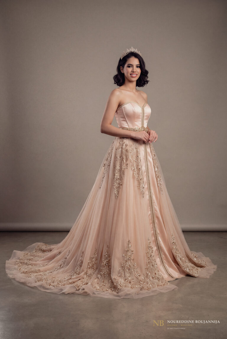Caftan bustier rose champagne Traîne Joaillière