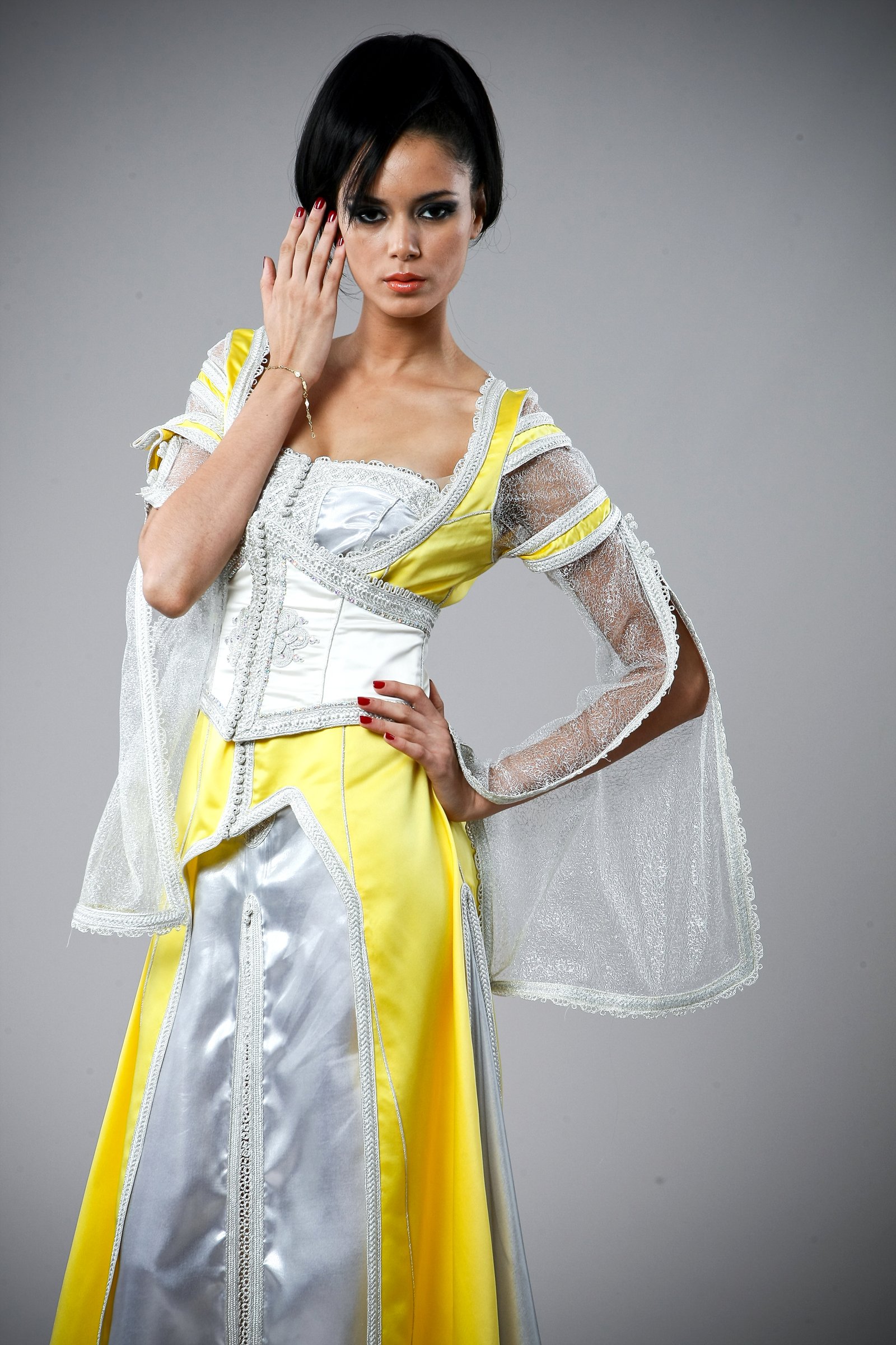 Caftan marocain jaune et argenté, collection de caftans 2015 — vue 4 sur 4