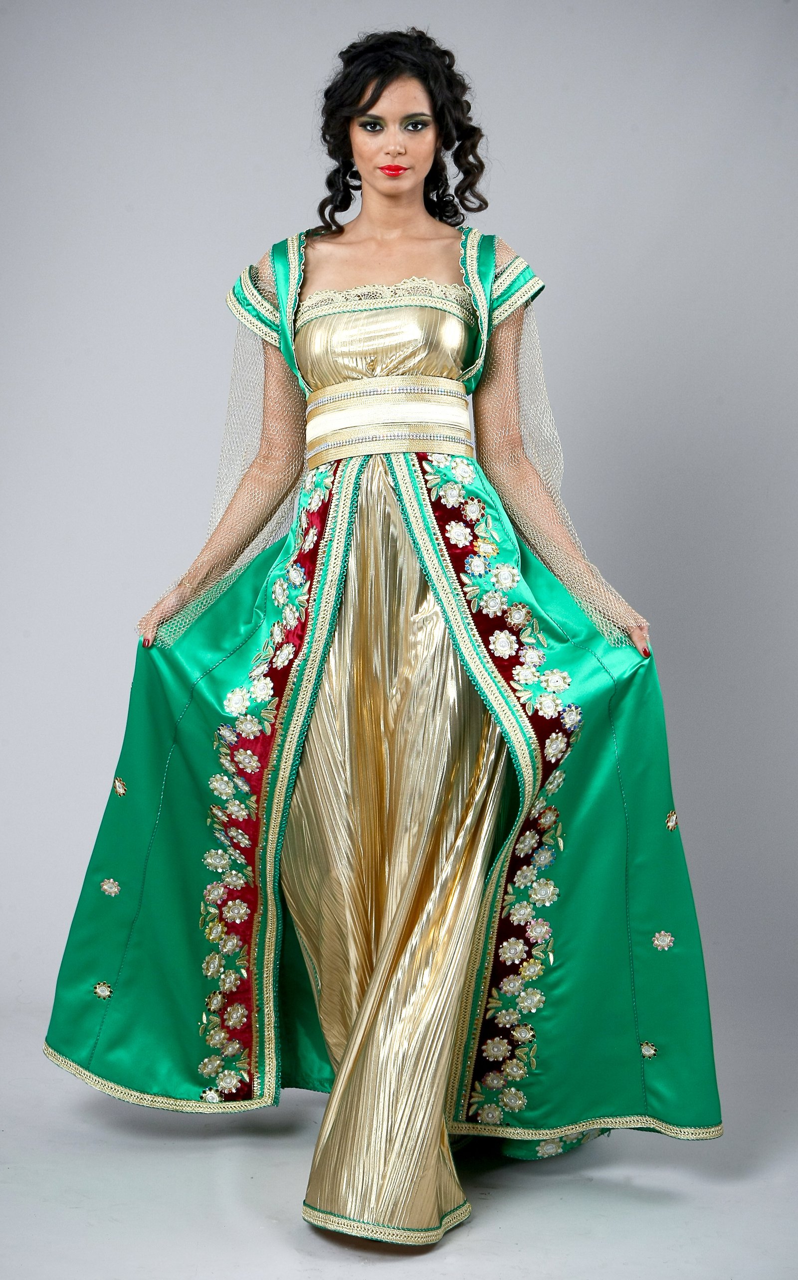 Caftan marocain vert émeraude et doré, collection de caftans 2015 — vue 3 sur 3