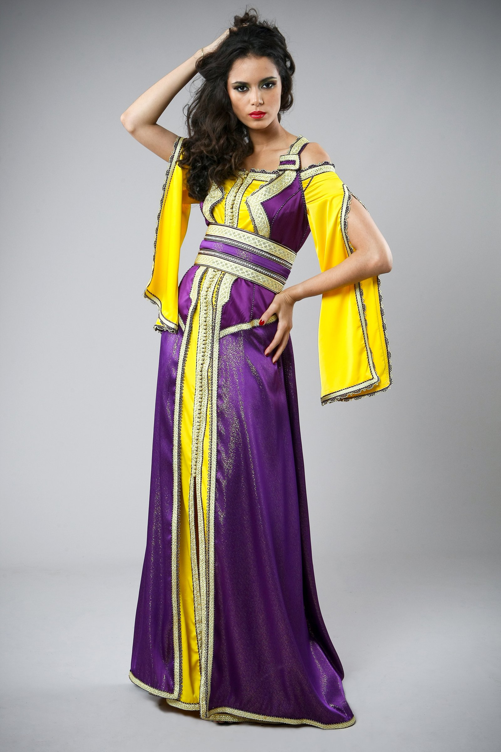 Caftan marocain jaune et violet, collection de caftans 2015 — vue 1 sur 10