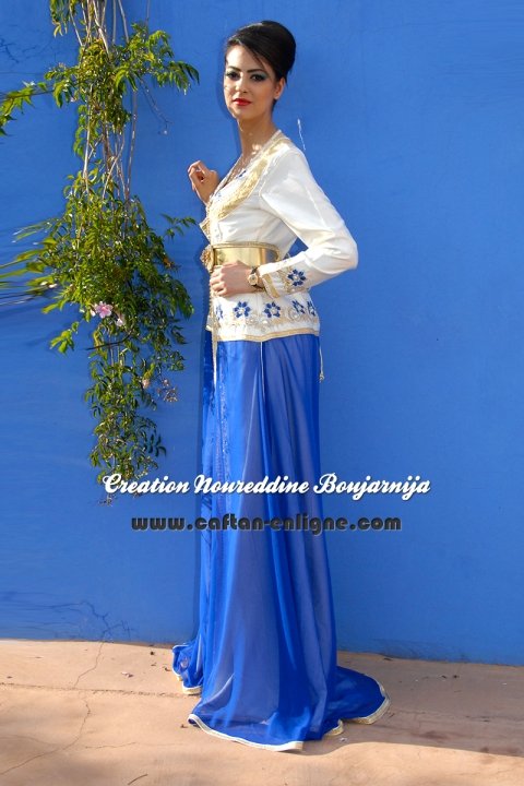 Caftan marocain blanc et bleu royal, collection de caftans 2016 — vue 3 sur 4