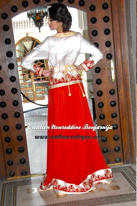 Caftan marocain rouge et blanc, collection de caftans 2016 — vue 3 sur 6