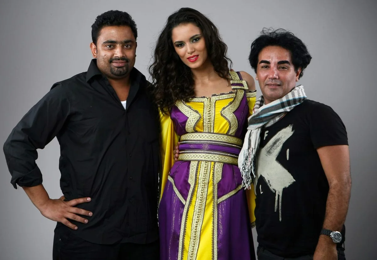 Shooting avec le modéliste Noureddine Boujarnija et une création CAFTAN EN LIGNE